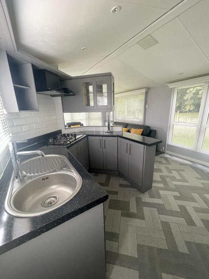 The Winchester Chalet By Sasco Blackpool Extérieur photo